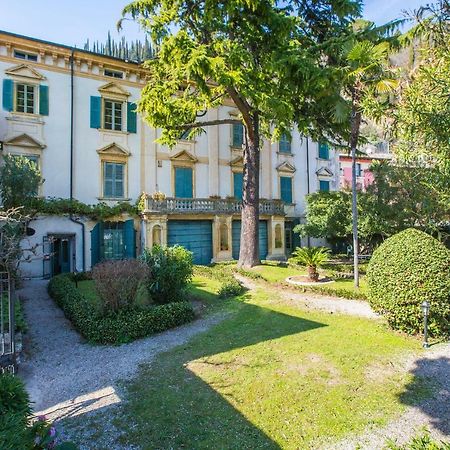 Il Batti Apartment Water Front And Private Beach Toscolano-Maderno Kültér fotó