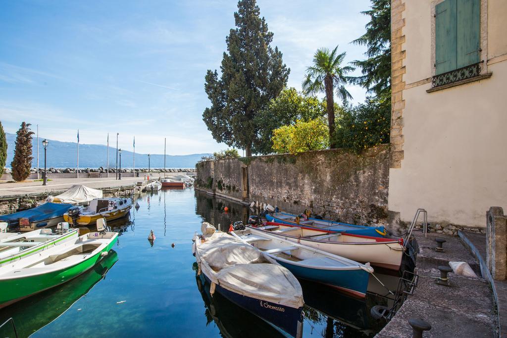 Il Batti Apartment Water Front And Private Beach Toscolano-Maderno Kültér fotó