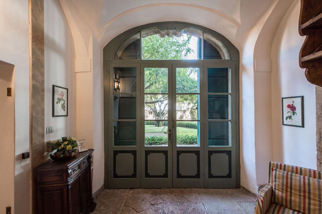 Il Batti Apartment Water Front And Private Beach Toscolano-Maderno Kültér fotó